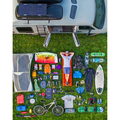 Książka Hit The Road: Vans, Nomads nad Roadside Adventures